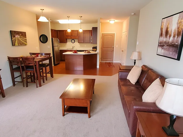 Eagle Crest Apartments — Photo 18