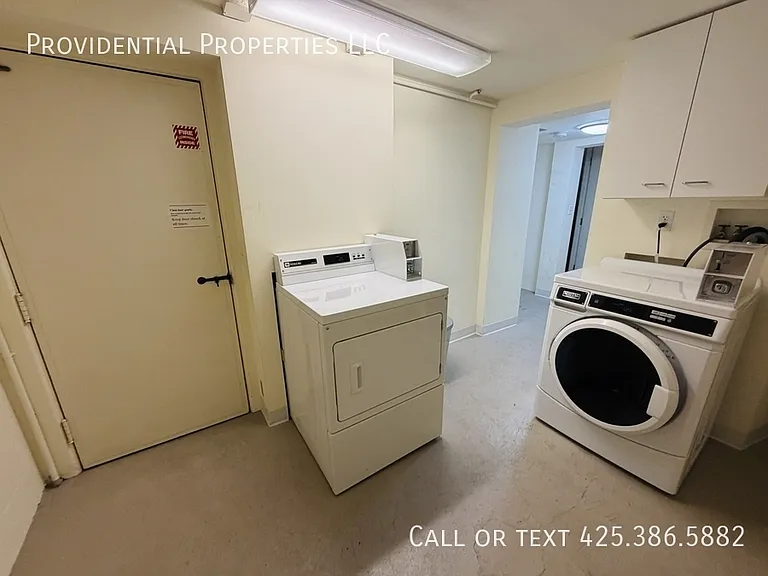 2113 N 37th St #3 — Photo 17