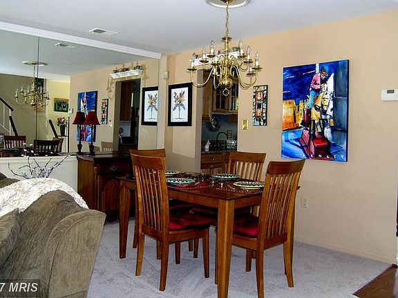 3rd image of 7416 Houndsbury Ct