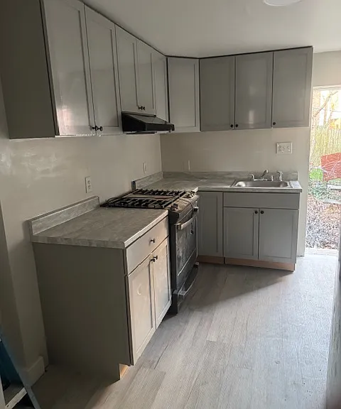 103 E 24th St #1 — Photo 3