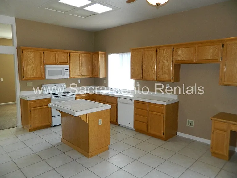 61 White Birch Ct — Photo 6