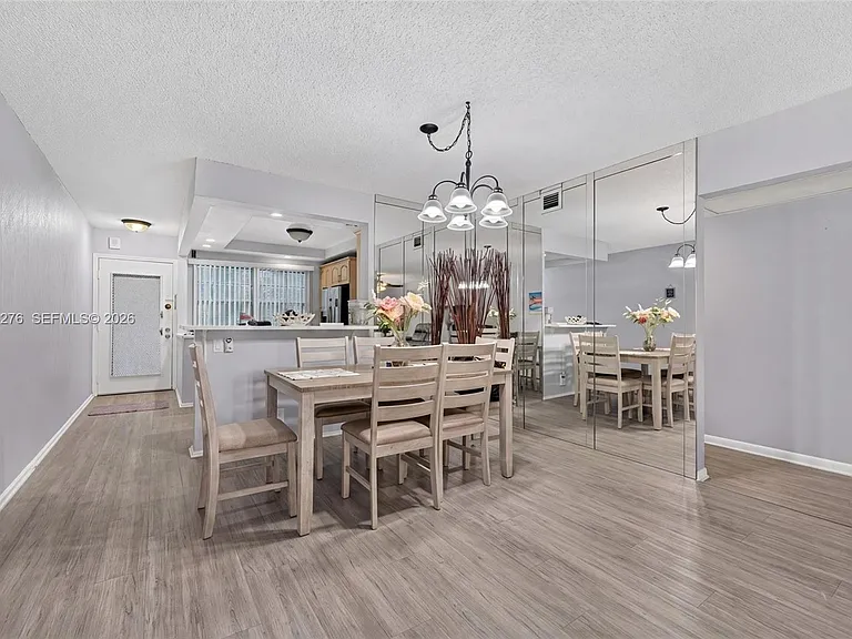 2404 Antigua Cir #M2 — Photo 8