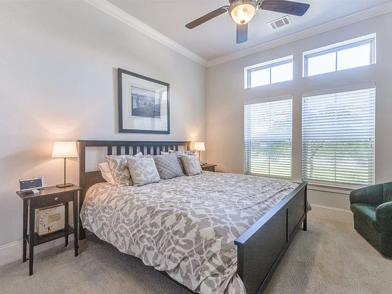4008 N Cresthaven Rd — Photo 19