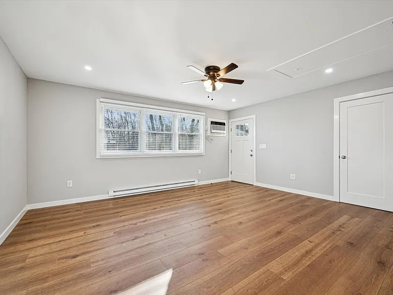 285 Stamets Rd #2 — Photo 13