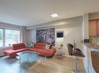 950 N Arbour Lake Rd NW #2115, Calgary, AB T3G5B3