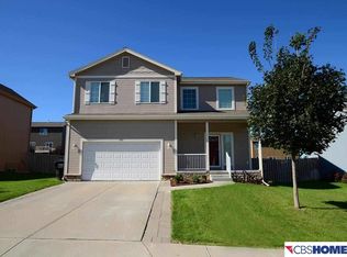 9819 Florence St, La Vista, NE 68128