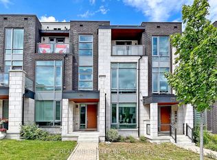 107 Carrville Woods Cir, Vaughan, ON L6A4Z6