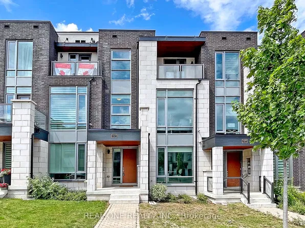 107 Carrville Woods Cir, Vaughan, ON L6A 4Z6