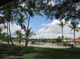 19833 NW 87th Ct, Hialeah, FL 33018
