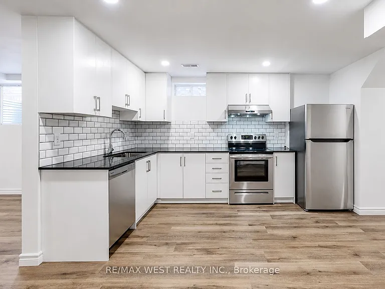 179 Summerlyn Trl #BASEMENT — Photo 9
