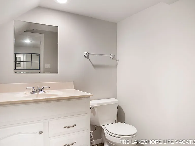 429 S Lakeshore Dr — Photo 22