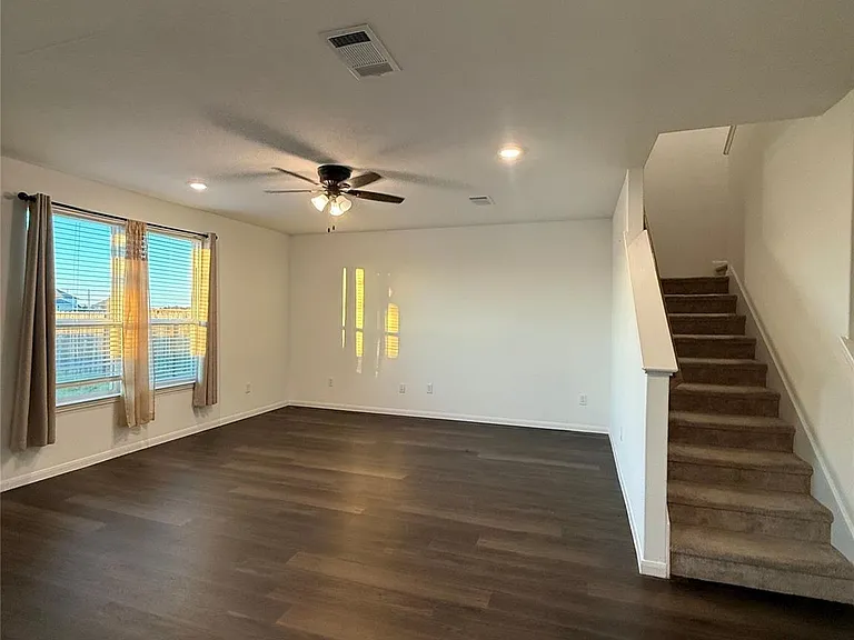 17907 Baleage Ln — Photo 7