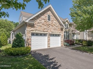 22 Hyacinth Ct, Holmdel, NJ 07733