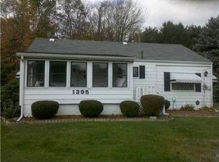1395 Hofius Ln, Hermitage, PA 16148