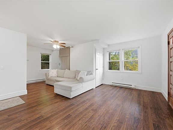 5th image of 169 Church St