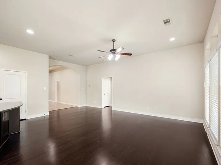 518 Lucrezia — Photo 10