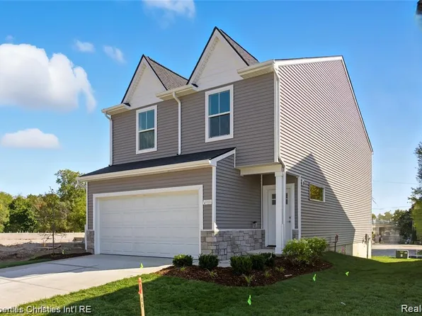 126 Parsons Ln, Saline, MI 48176