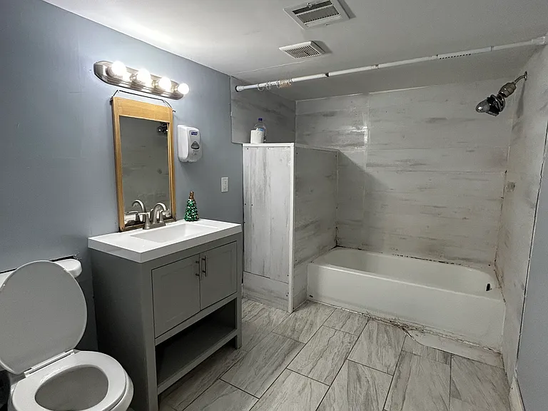 521 Burnham Rd — Photo 13