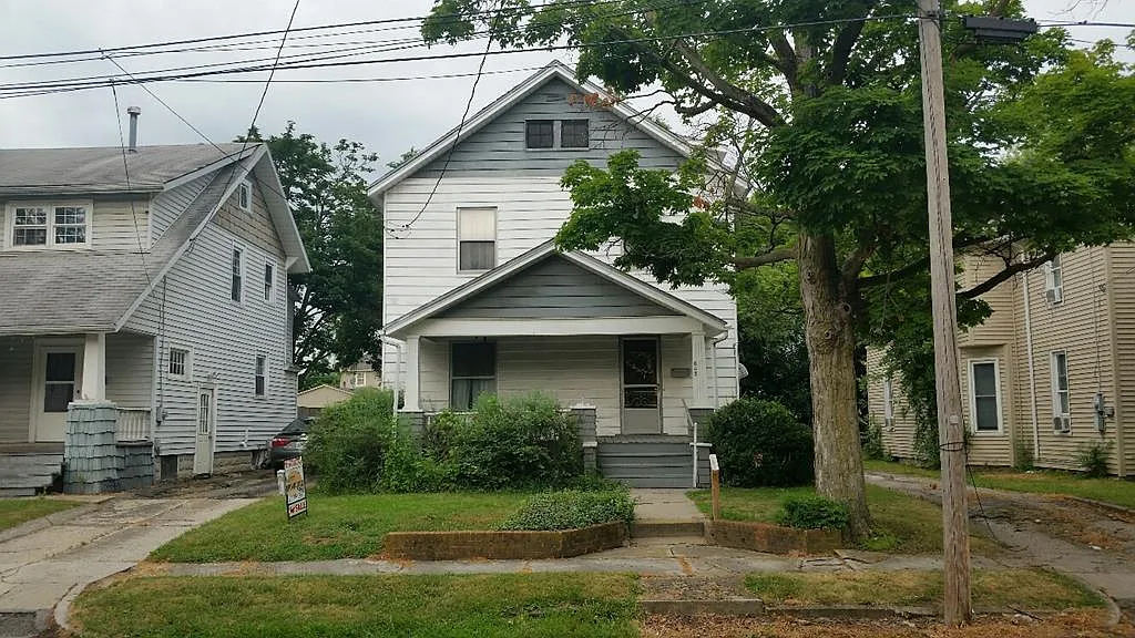 645 Cherry St photo 1
