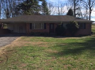 3262 Sevierville Rd, Maryville, TN 37804