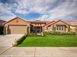 964 Whiteash Ave, Clovis, CA 93619