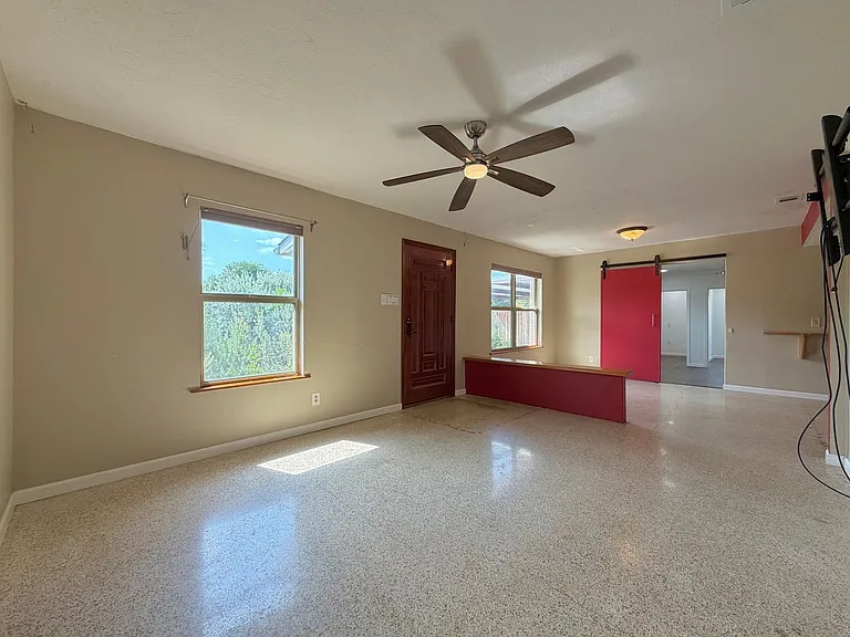 7103 Twin Crest Dr — Photo 6