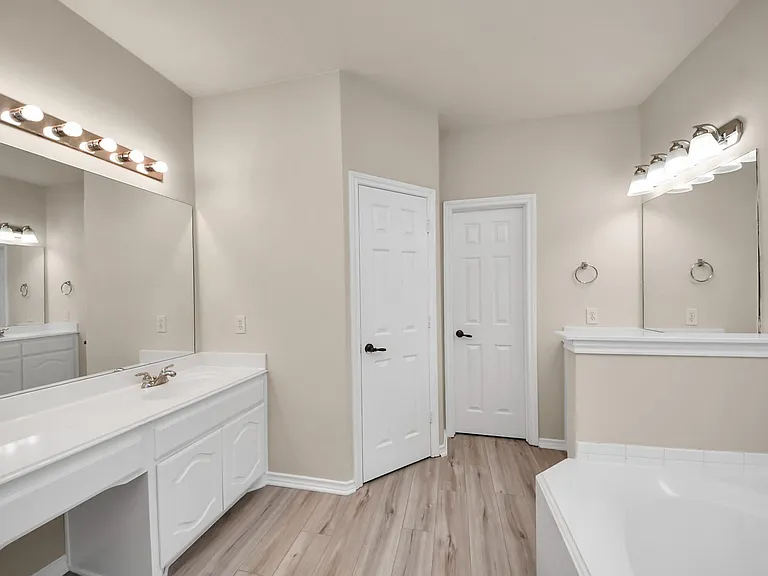 10007 Adobe Dr — Photo 20