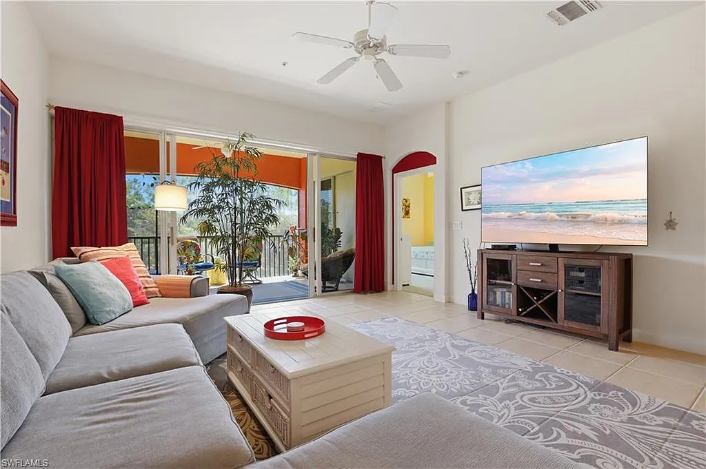 2 bed, 2.0 bath, 1660 sqft, $5,500 — Photo 4