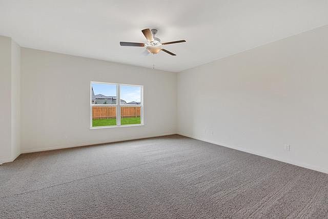 2nd image of 184 Allington Cir #184