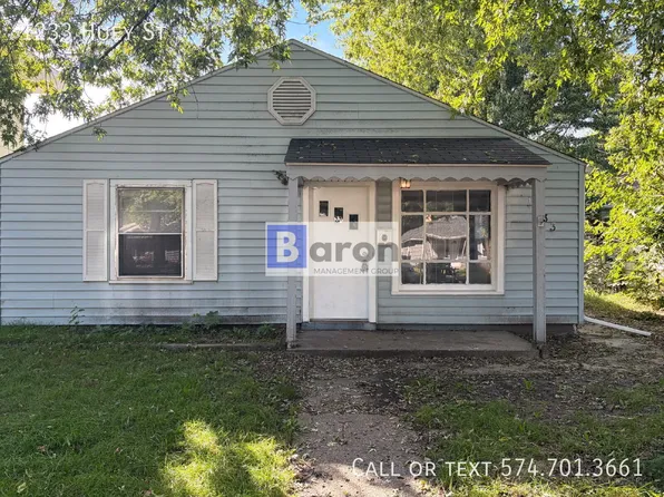 1233 Huey St, South Bend, IN 46628