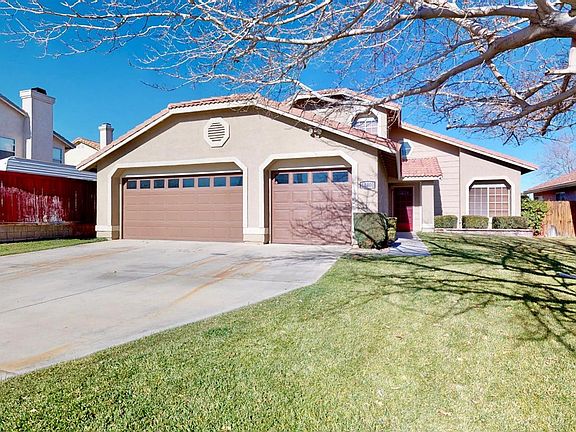2nd image of 14400 Las Flores Dr