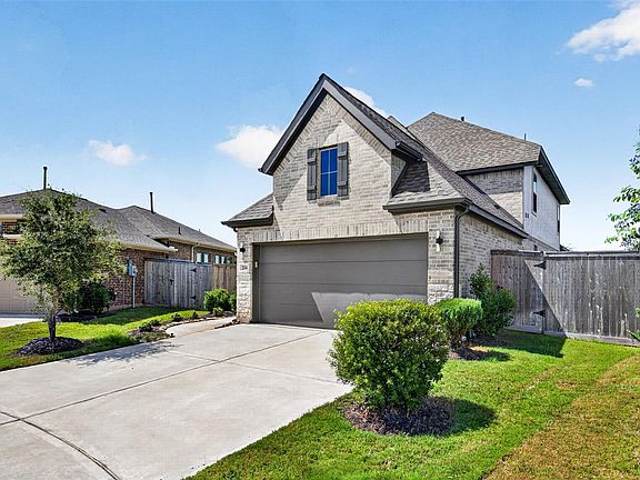 2nd image of 2534 Alder Wood Ln