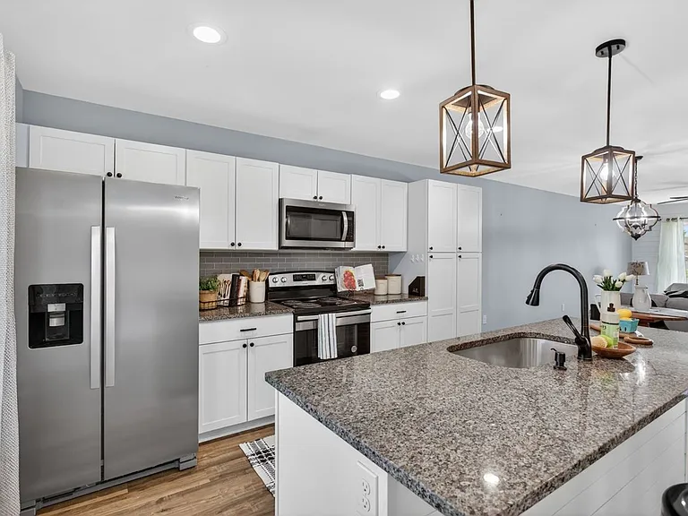 135 Swallow Dr — Photo 15