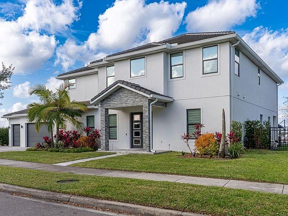 3rd image of 7701 SUMMERLAKE POINTE BOULEVARD