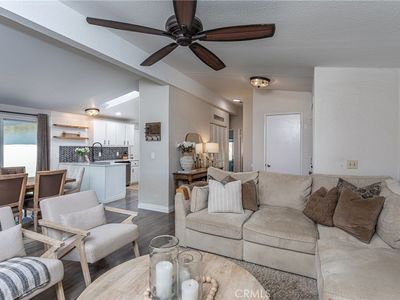 27568 Ruby Ln, Castaic, CA, 91384