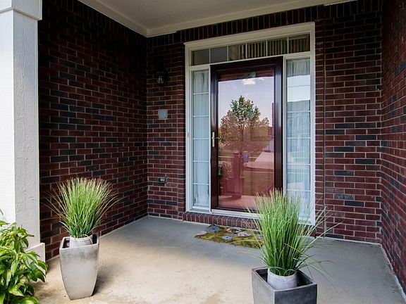 3rd image of 9265 Normandy Ln