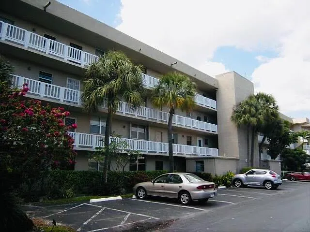1 bed, 1.5 bath, 750 sqft, $1,800 — Photo 4