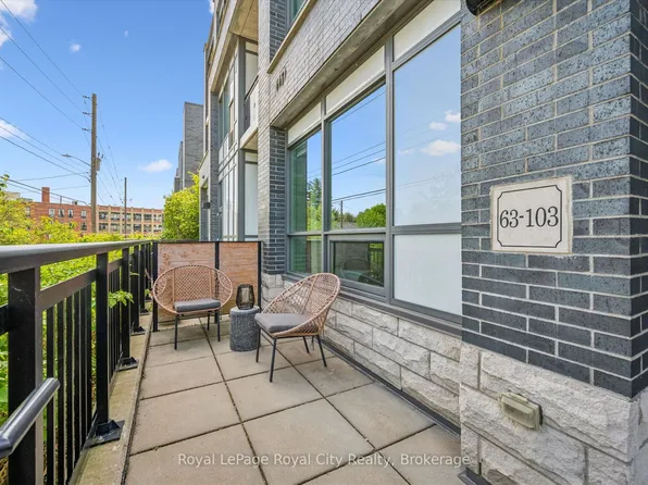 63 Arthur St S #103, Guelph, ON N1E 0A8