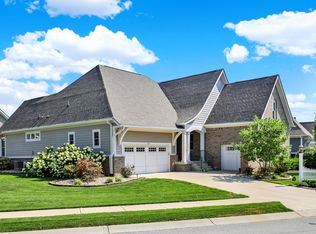 15111 Mooring Cir W, Carmel, IN 46033