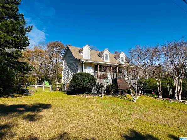 8821 Clubhouse Cir, Pinson, AL 35126