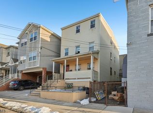 48 Atlantic St, Elizabeth, NJ 07206