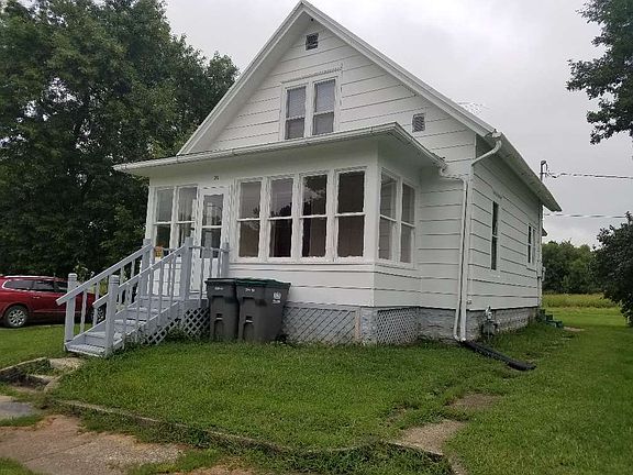 3rd image of 319 4th St NW