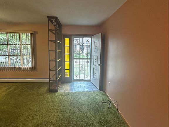 4th image of 104 Mackie Ln