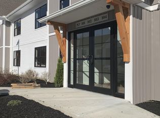 667 Sheafe Rd, Poughkeepsie, NY 12601