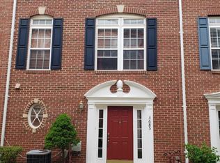 3685 Madison View Ln, Falls Church, VA 22041