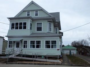 17 Pearl St, Chicopee, MA 01013