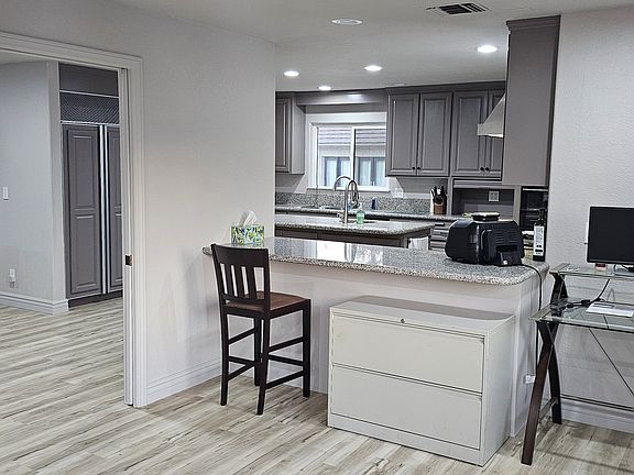 4th image of 3408 Figueroa St #D