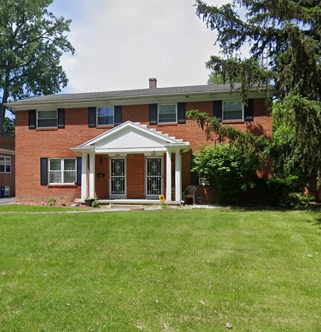 3 bed, 1.5 bath, 1200 sqft, $1,500 — Photo 1
