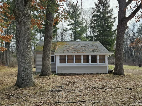 9960 Dagget Rd, Howard City, MI 49329