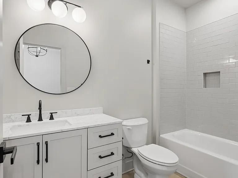 104 Norman Ln #100 — Photo 14